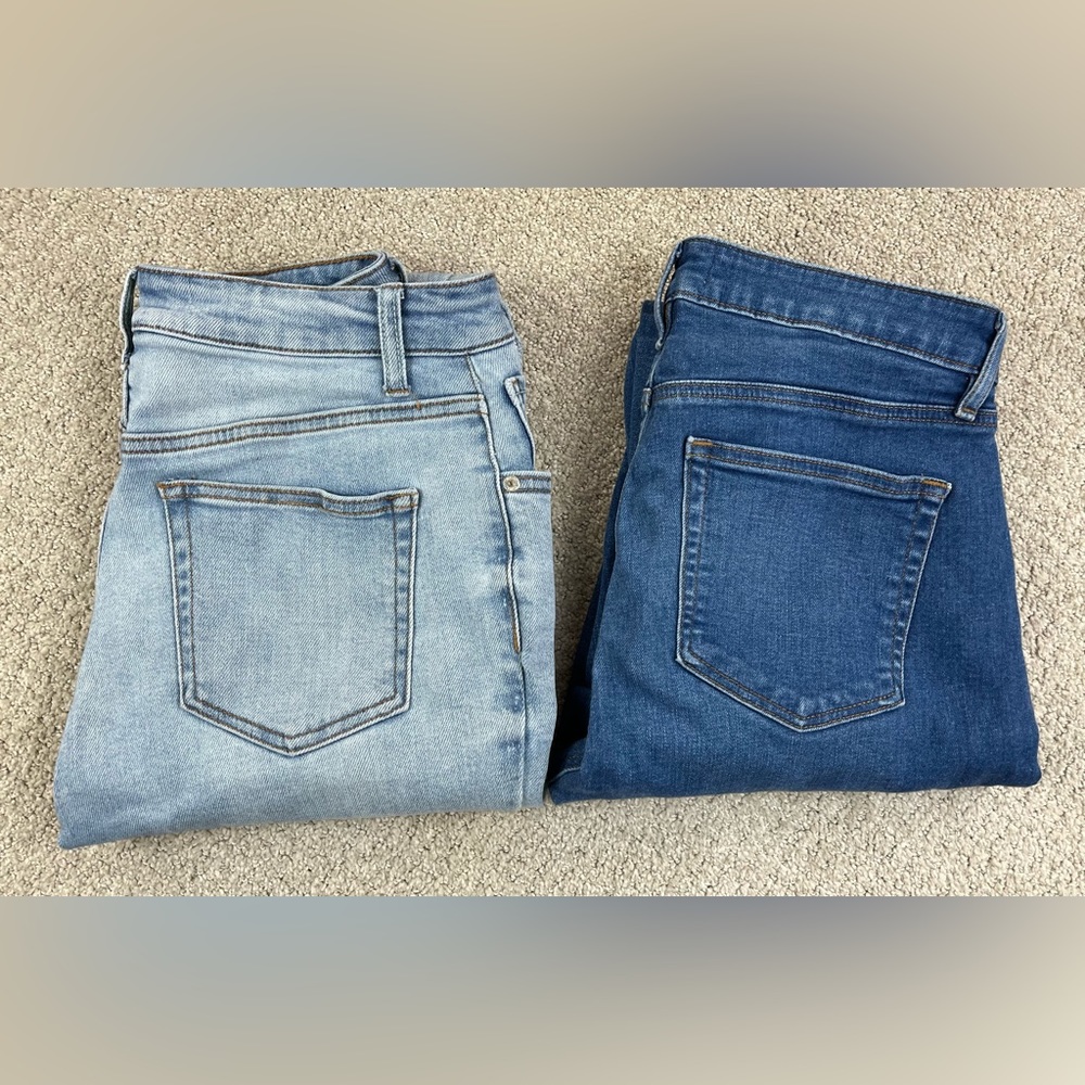Bundle of women’s size 28 jeans